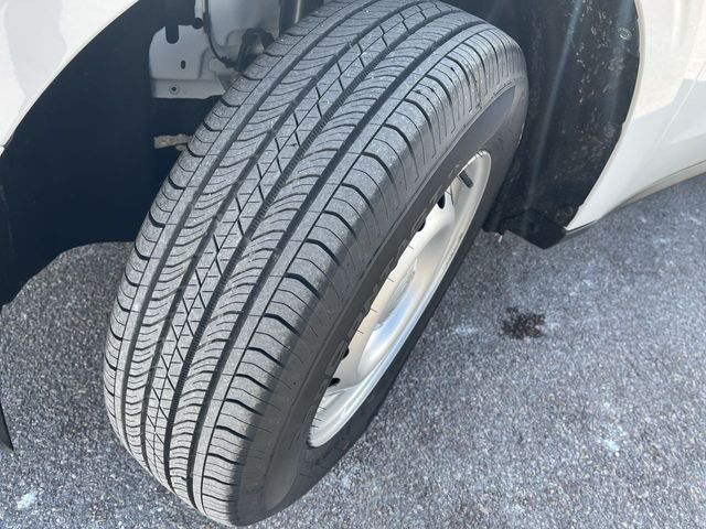 2025 Ford Maverick XL - Photo 11