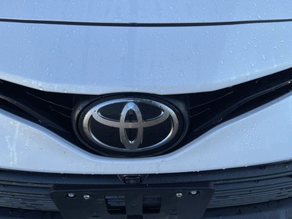 Used 2022 Toyota Camry XLE Sedan