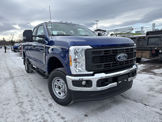 2026 Ford F-250 Super Duty XL's photo