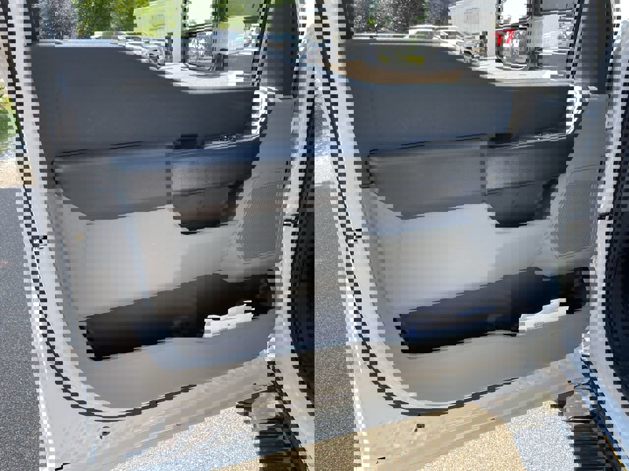 2025 Ford F-550 photo 3