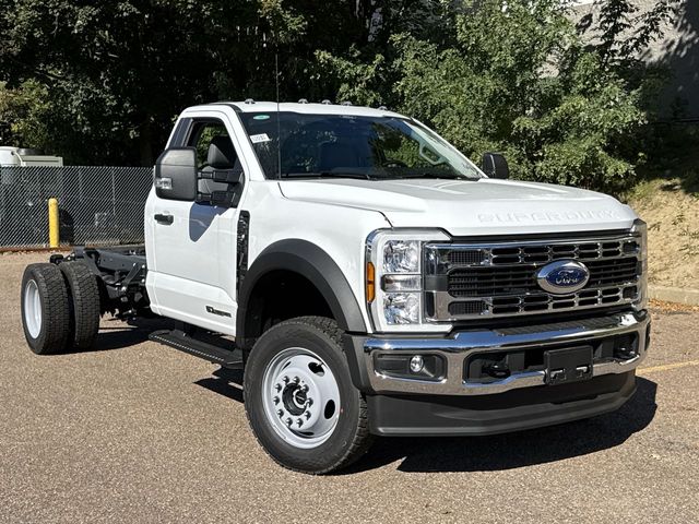 2025 Ford F-550 Super Duty Chassis Cab XL's photo