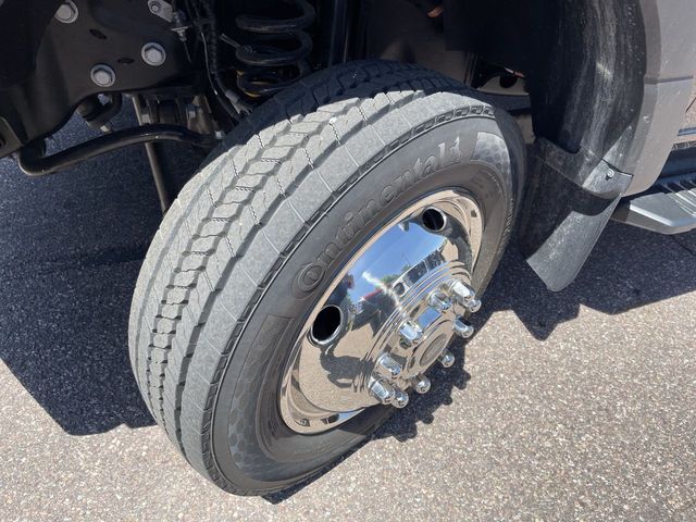 2025 Ford F-550 Super Duty Chassis Cab XL - Photo 10