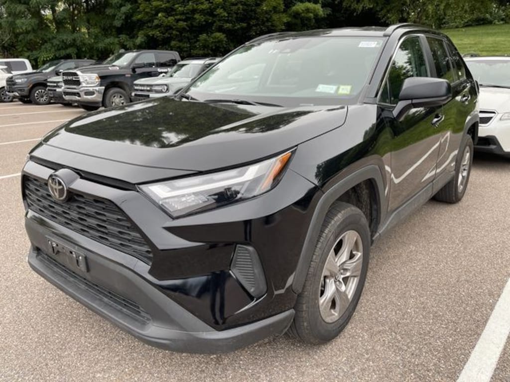 Used 2025 Toyota RAV4 Hybrid LE SUV