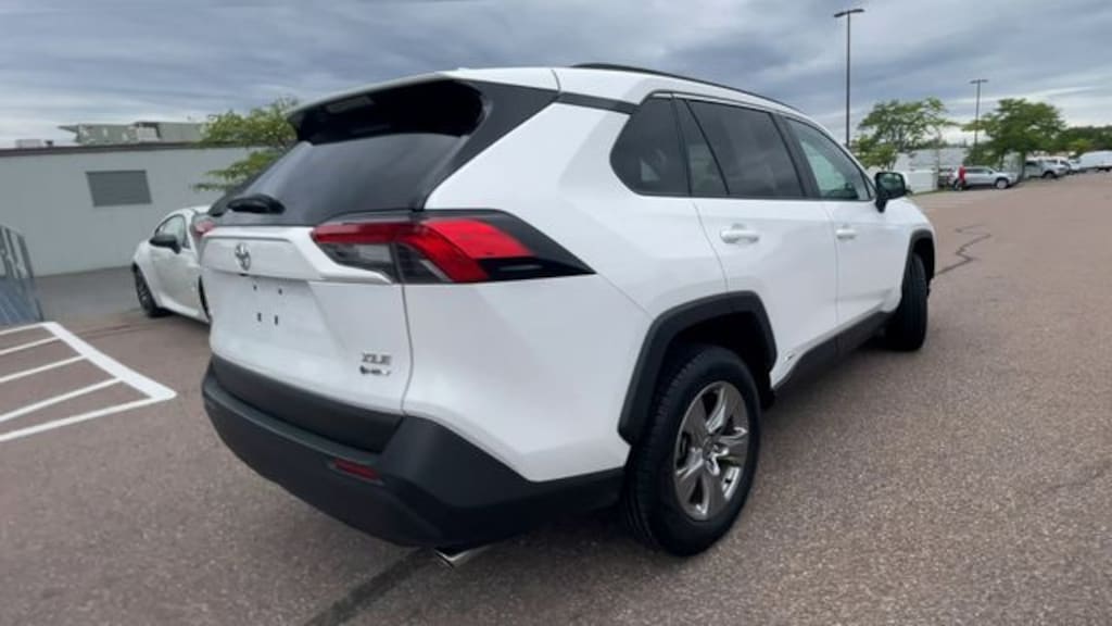 Used 2025 Toyota RAV4 Hybrid XLE SUV