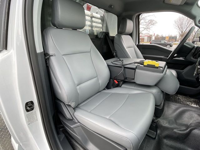 2025 Ford F-550 Super Duty Chassis Cab XL - Photo 20
