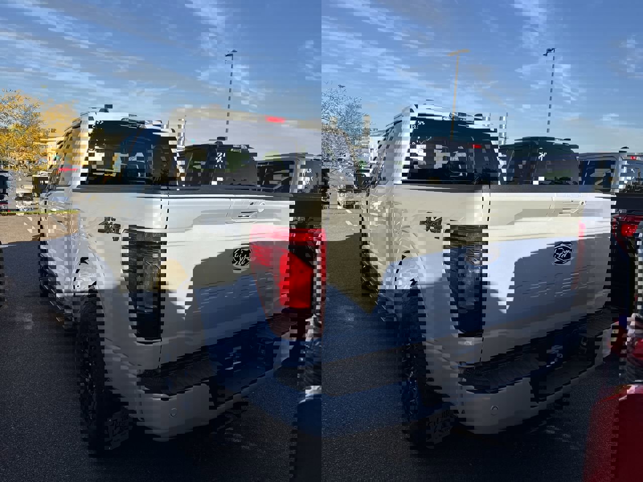 2025 Ford F-150 XLT photo 3