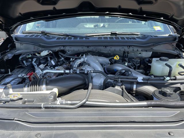 2025 Ford F-550 Super Duty Chassis Cab XL - Photo 11