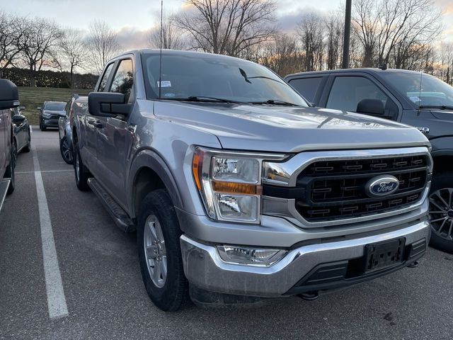 2022 Ford F-150 XLT's photo