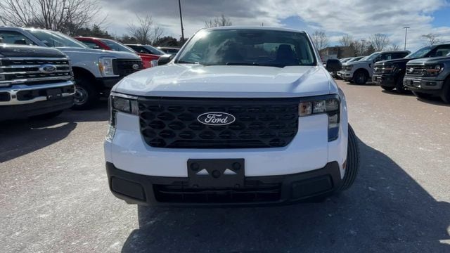 2025 Ford Maverick XL - Photo 7