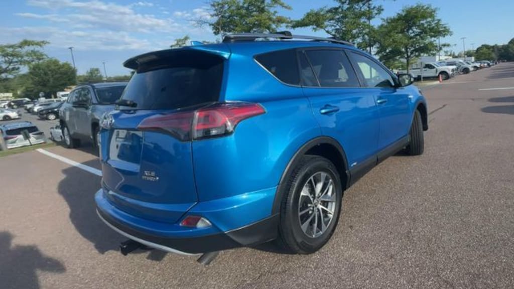 Used 2018 Toyota RAV4 Hybrid XLE SUV