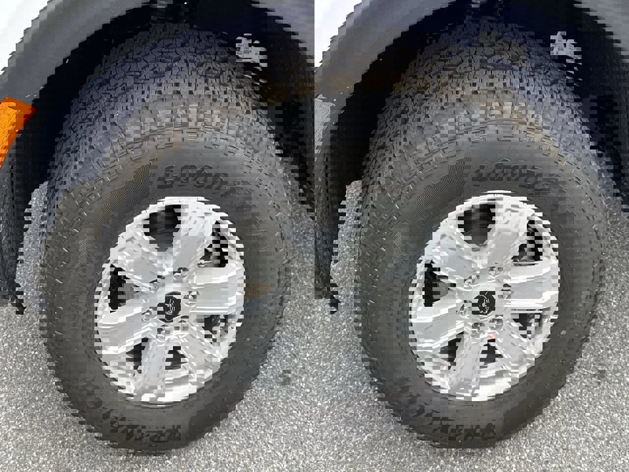 2025 Ford Ranger XL photo 2