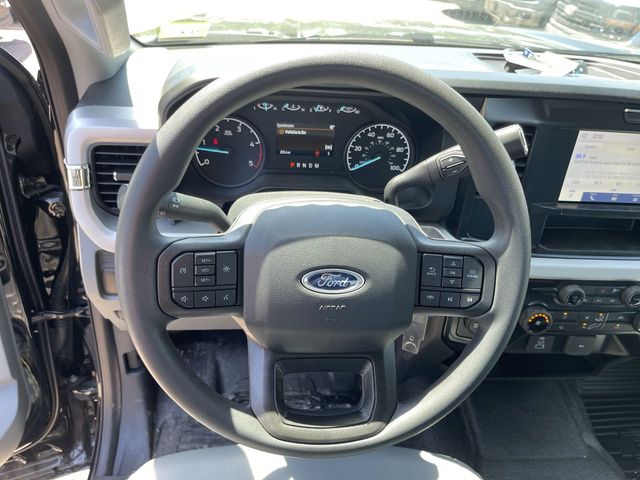2025 Ford F-550 Super Duty Chassis Cab XL - Photo 15