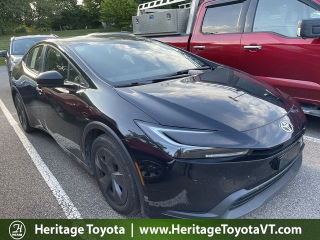 Used 2024 Toyota Prius LE Hatchback