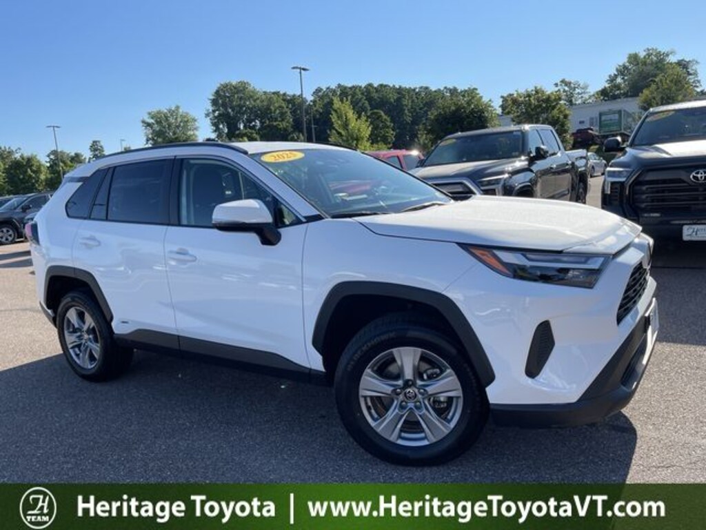Used 2025 Toyota RAV4 Hybrid XLE SUV
