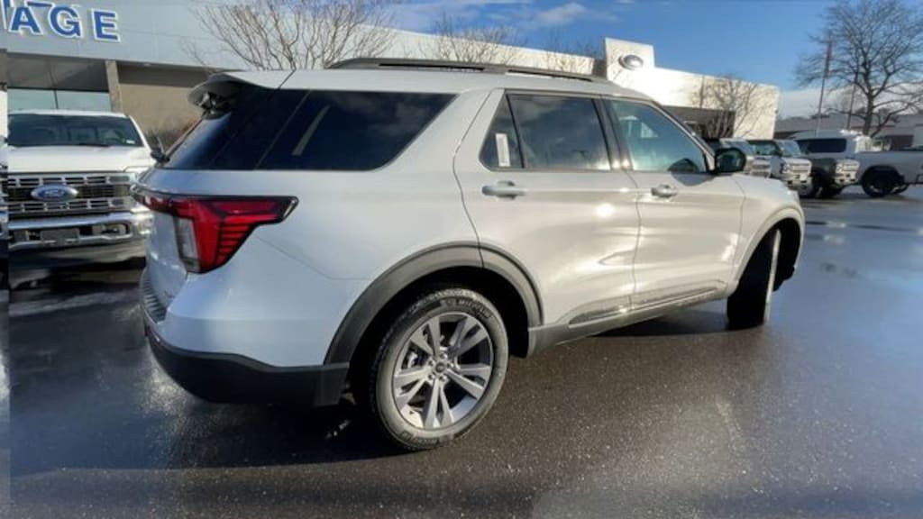 New 2026 Ford Explorer Active SUV