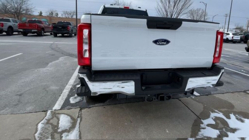New 2025 Ford Super Duty F-350 XLT Truck