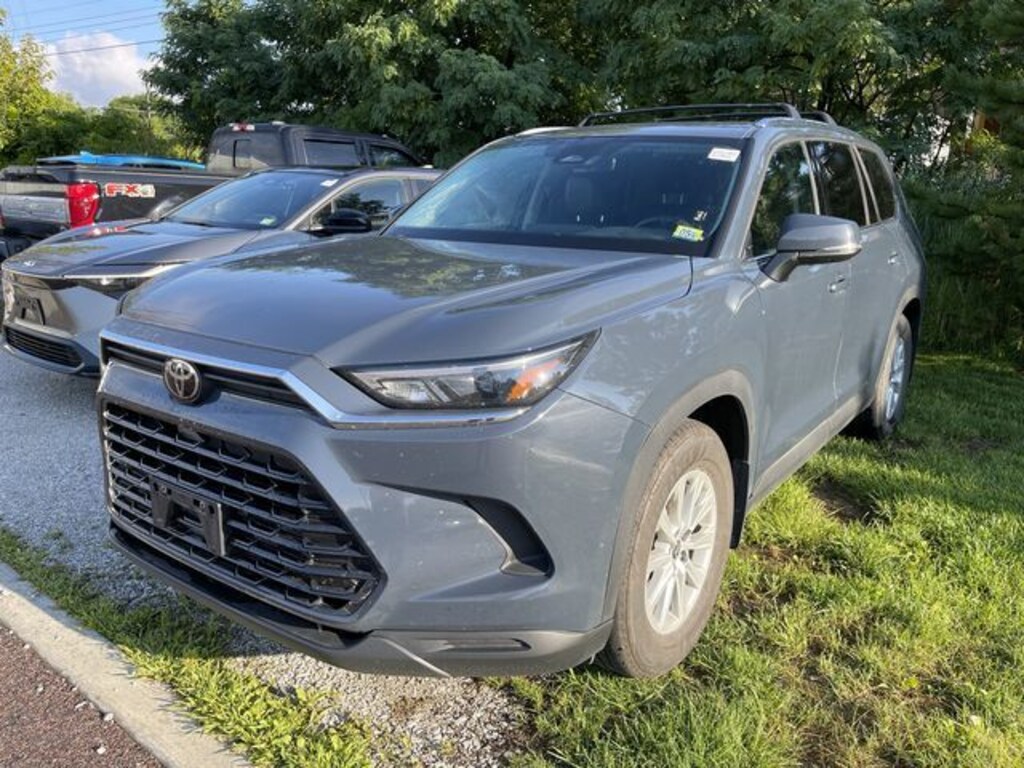 Used 2024 Toyota Grand Highlander XLE SUV