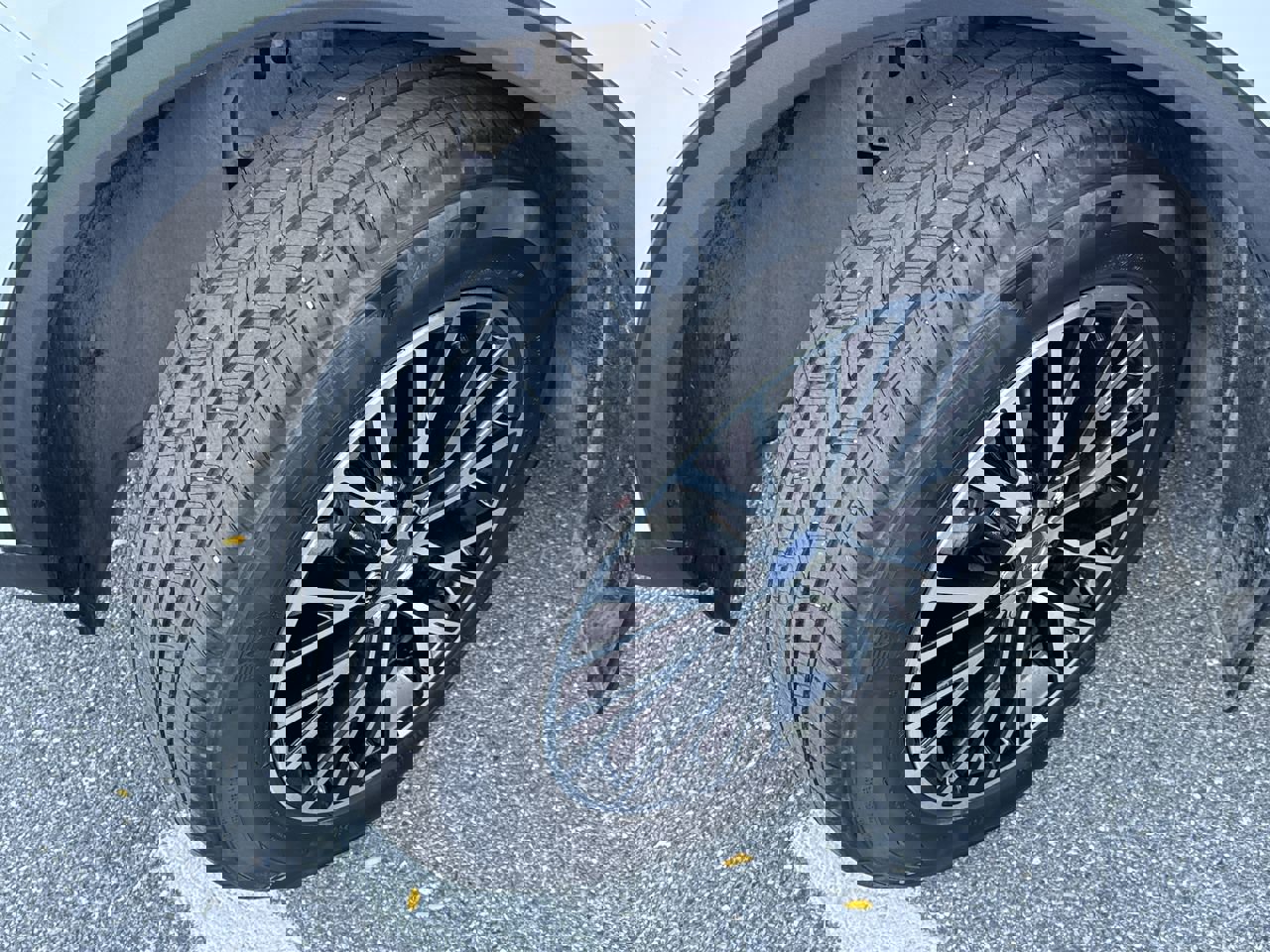 2022 Ford Escape Plug-In Hybrid SE Sport photo 2