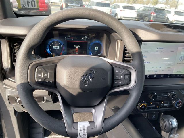 2025 Ford Bronco 4-Door Base - Photo 16