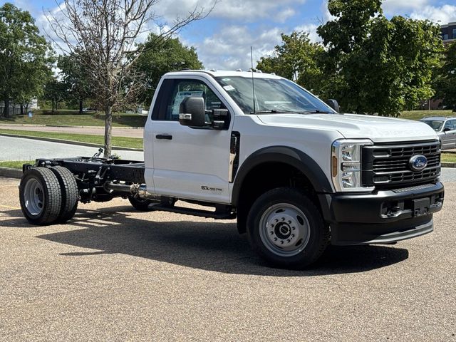 2025 Ford F-550 Super Duty Chassis Cab XL's photo