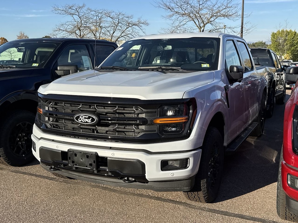 New 2025 Ford F-150 XLT Crew Cab Pickup