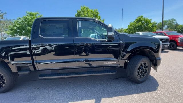 2026 Ford F-250 Super Duty XLT - Photo 9
