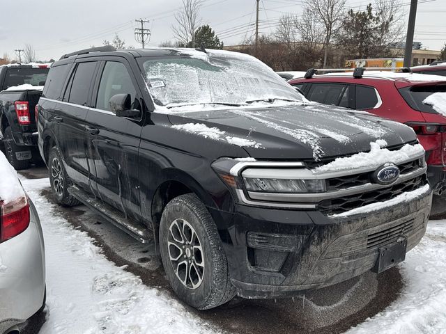 2024 Ford Expedition XLT's photo