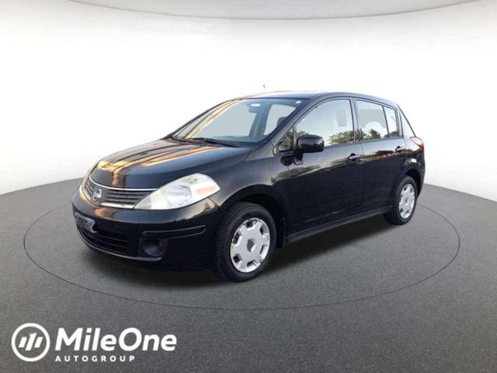 Used 2009 Nissan Versa 1.8 S Hatchback