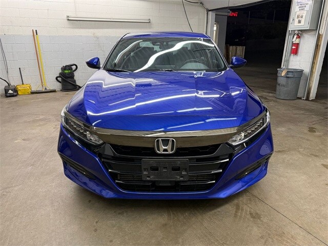 2019 Honda Accord Sport photo 2