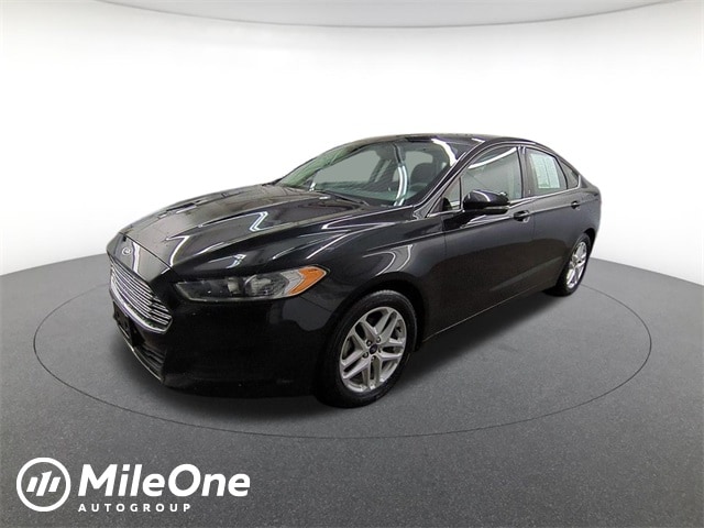 2014 Ford Fusion SE's photo