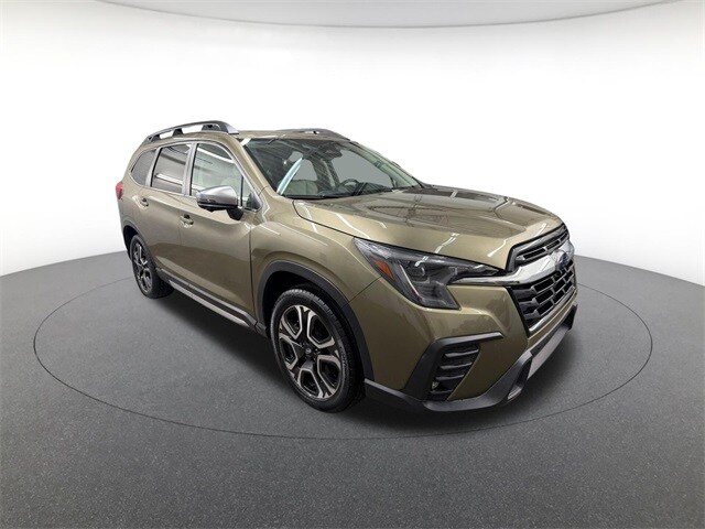 2023 Subaru Ascent Limited photo 3