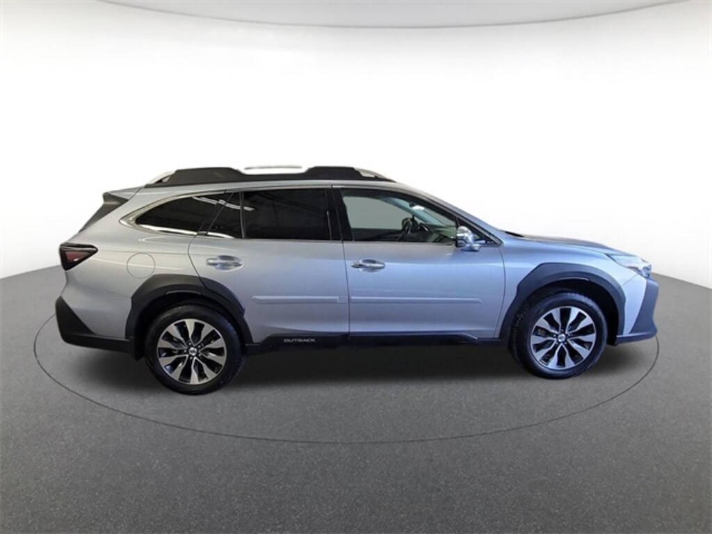 Used 2024 Subaru Outback Touring XT AWD SUV