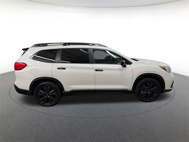 2022 Subaru Ascent Onyx Edition photo 4
