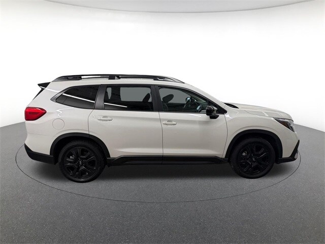 2024 Subaru Ascent Onyx Edition photo 4