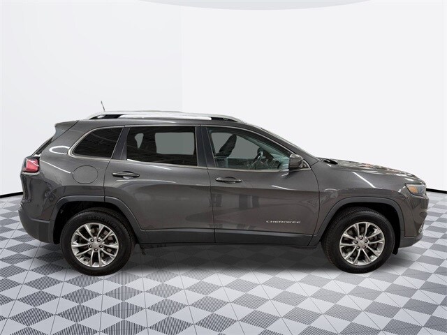 2019 Jeep Cherokee Latitude photo 3