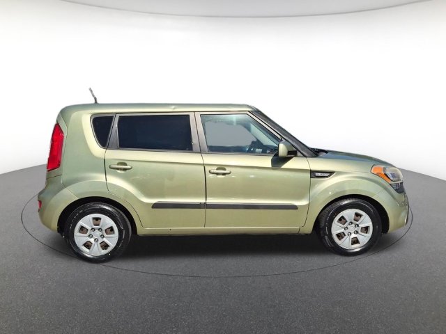 Used 2013 Kia Soul Base Hatchback