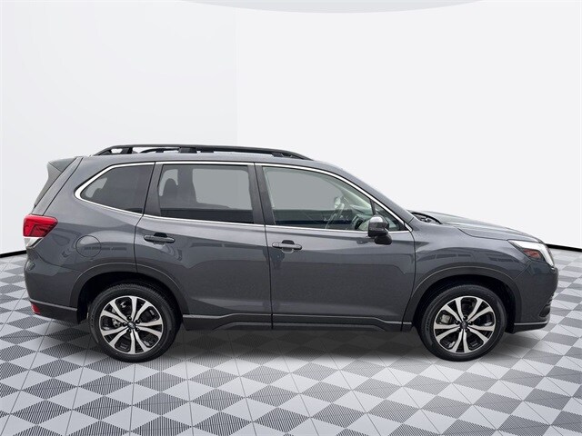 2024 Subaru Forester Limited photo 4