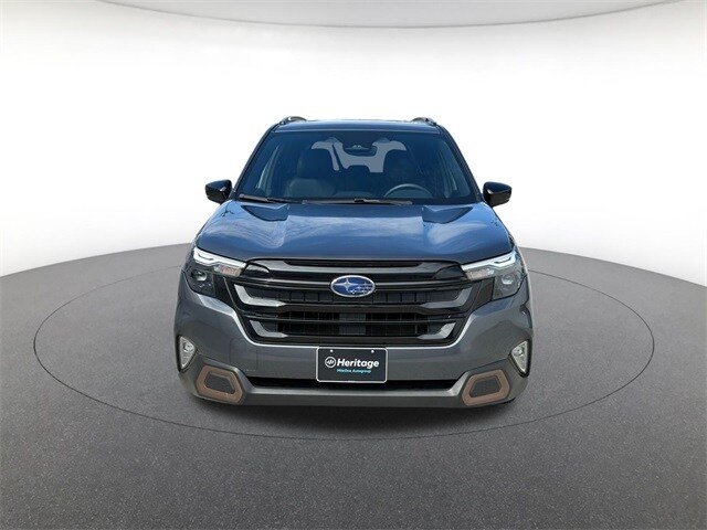 2025 Subaru Forester Sport photo 2