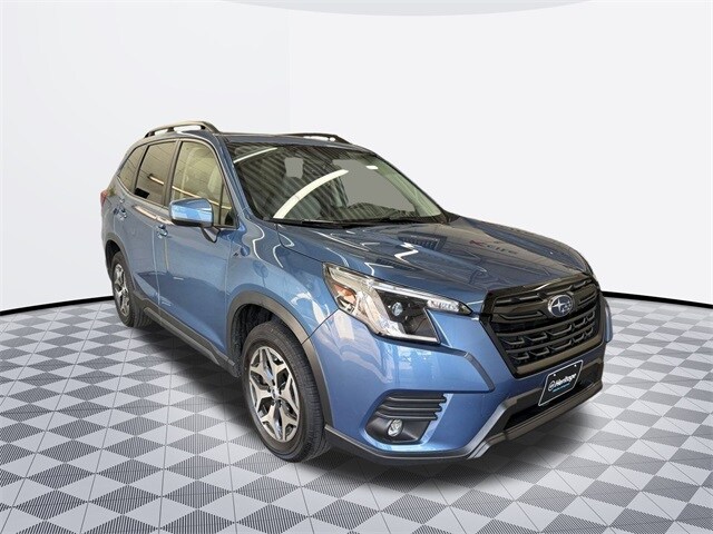 2024 Subaru Forester Premium photo 3