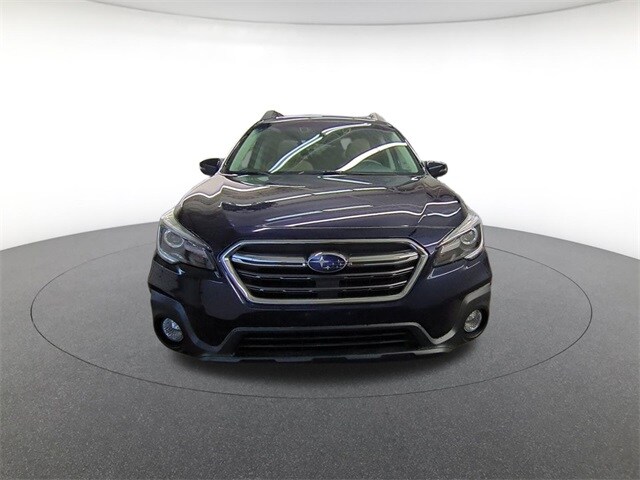 2018 Subaru Outback 2.5i Limited photo 2