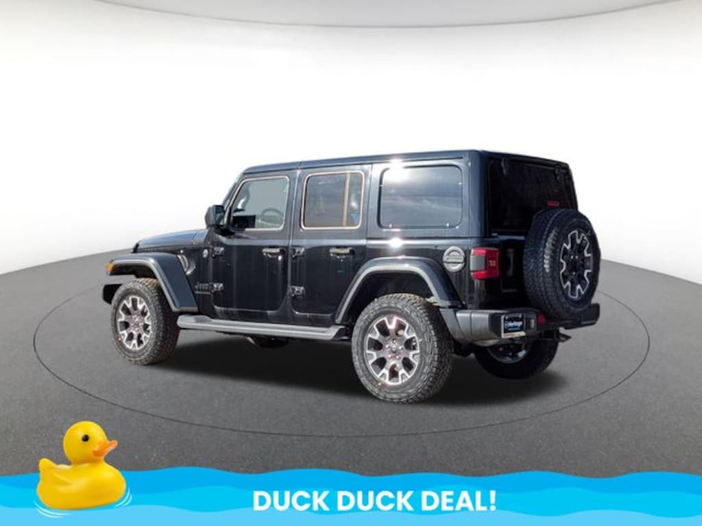 Used 2025 Jeep Wrangler Sahara SUV