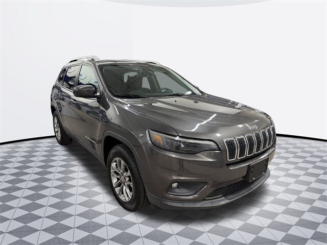 2019 Jeep Cherokee Latitude photo 2