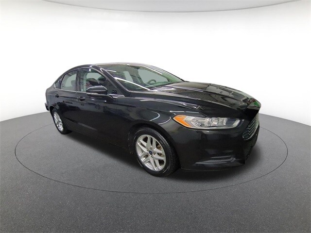 2014 Ford Fusion SE photo 3