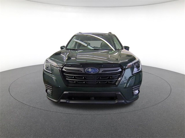 2022 Subaru Forester Limited photo 2