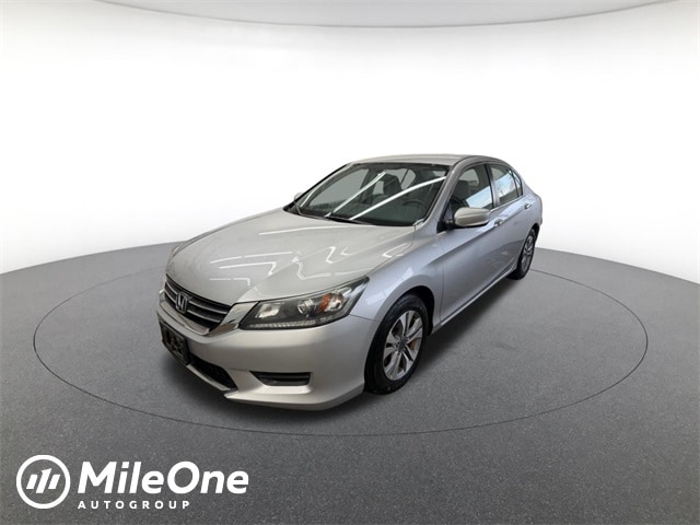 2015 Honda Accord LX's photo