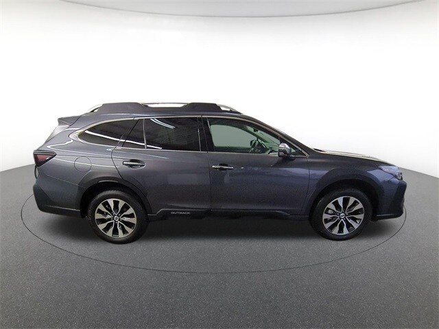 2025 Subaru Outback Touring XT photo 4