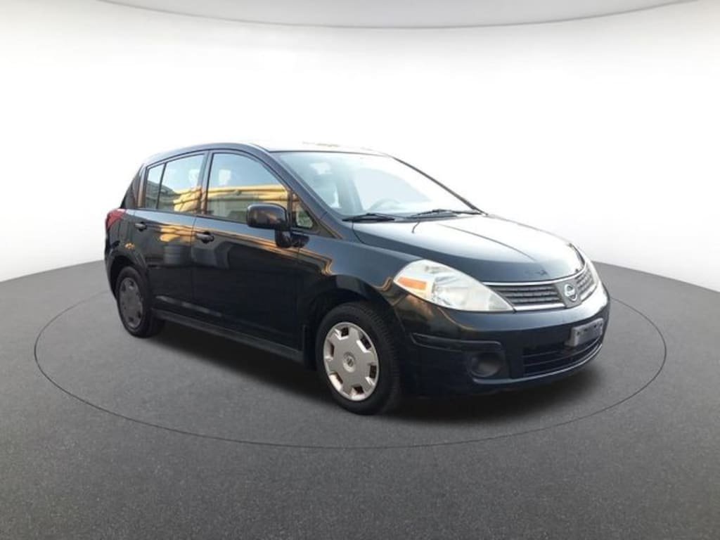 Used 2009 Nissan Versa 1.8 S Hatchback