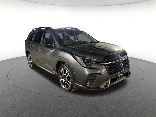 2024 Subaru Ascent Touring photo 3