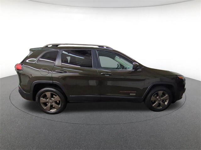 2016 Jeep Cherokee 80th Anniversary Edition photo 4