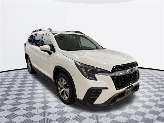 2024 Subaru Ascent Premium photo 3